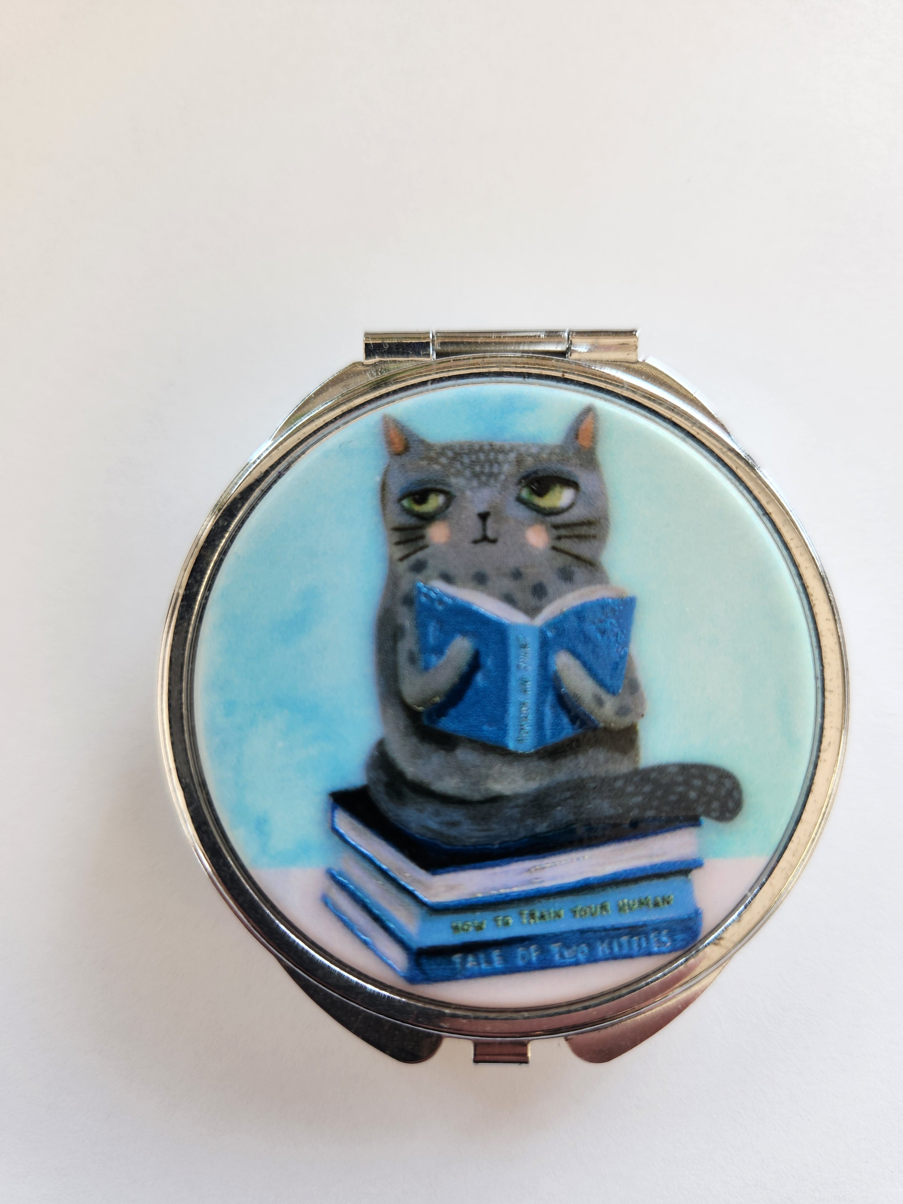 Pill box