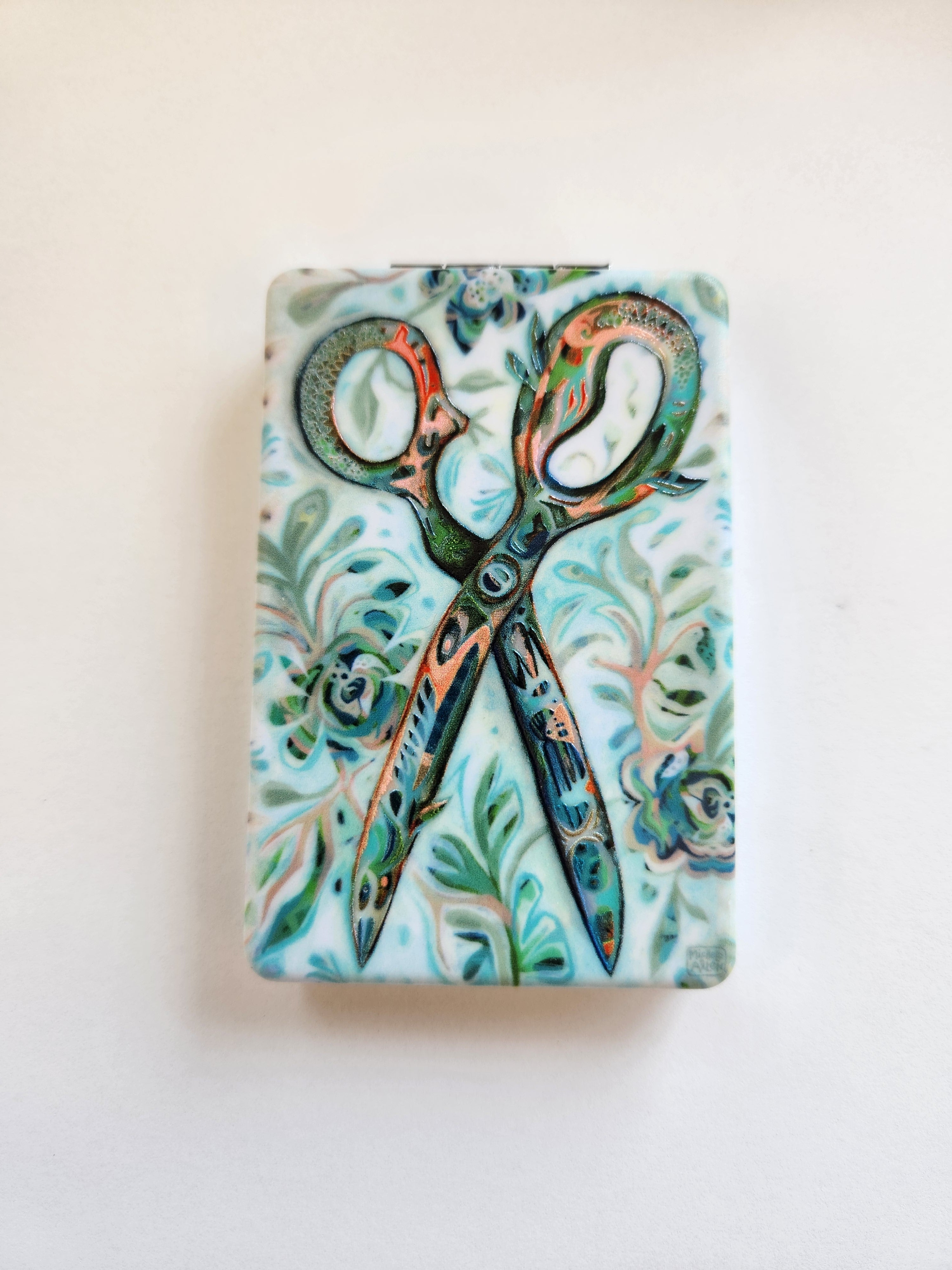 Compact mirrors