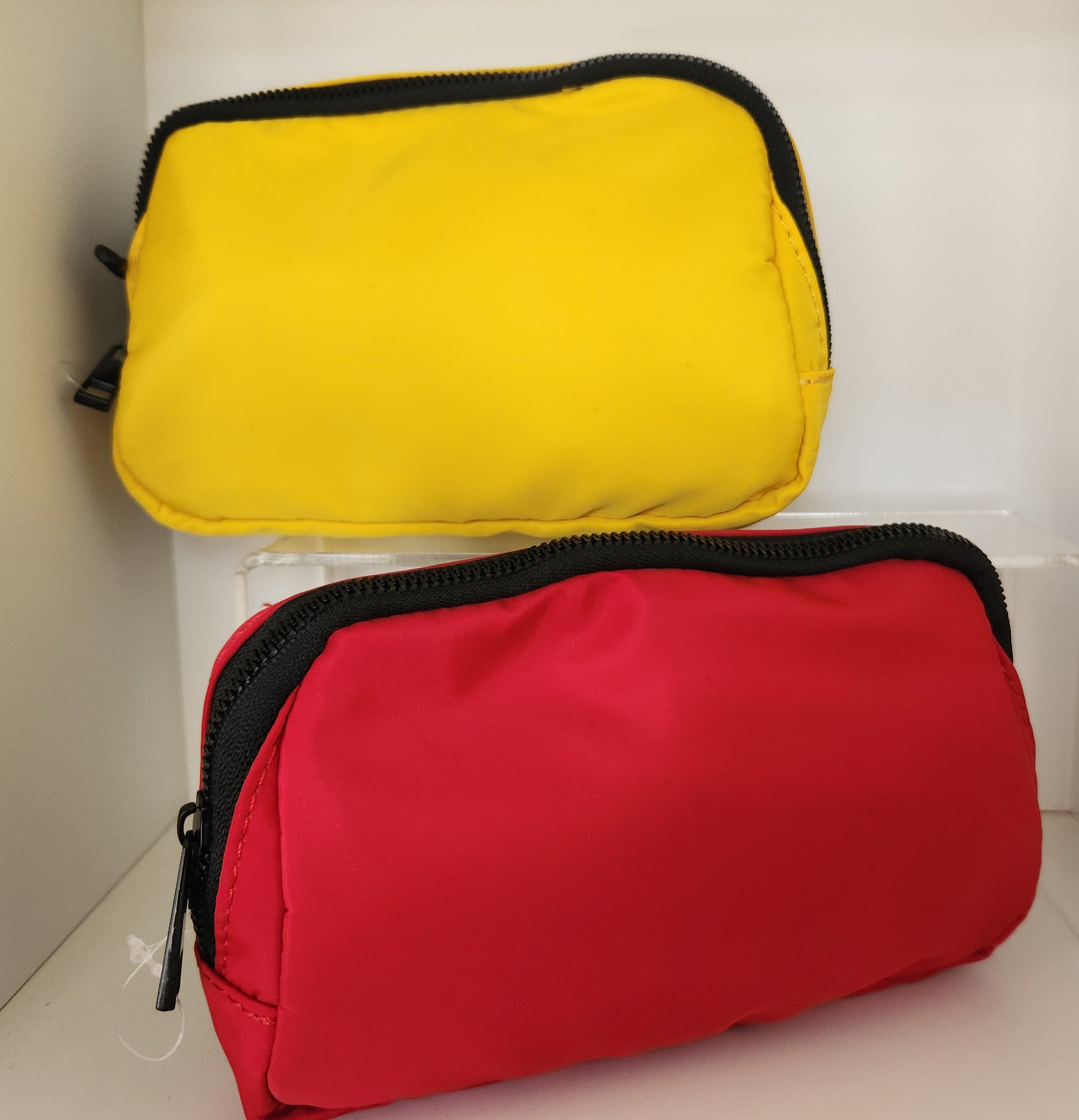 Cross-body belt bags.