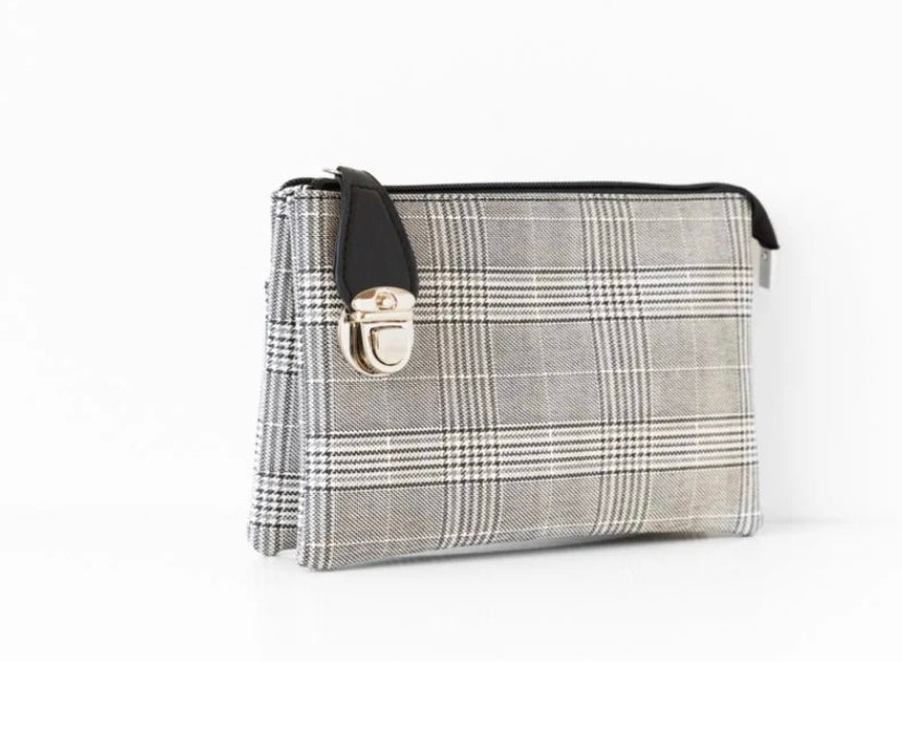 Cross-body purse/wristlet